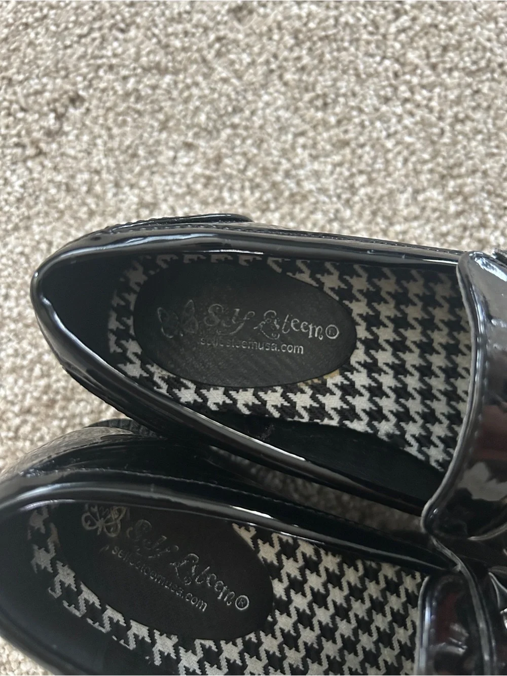 Girls Kids Patent Black Chain Lug Sole Loafers Size 11